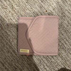 BAGSMART Pink Quilted Wallet Jewelry Organizer